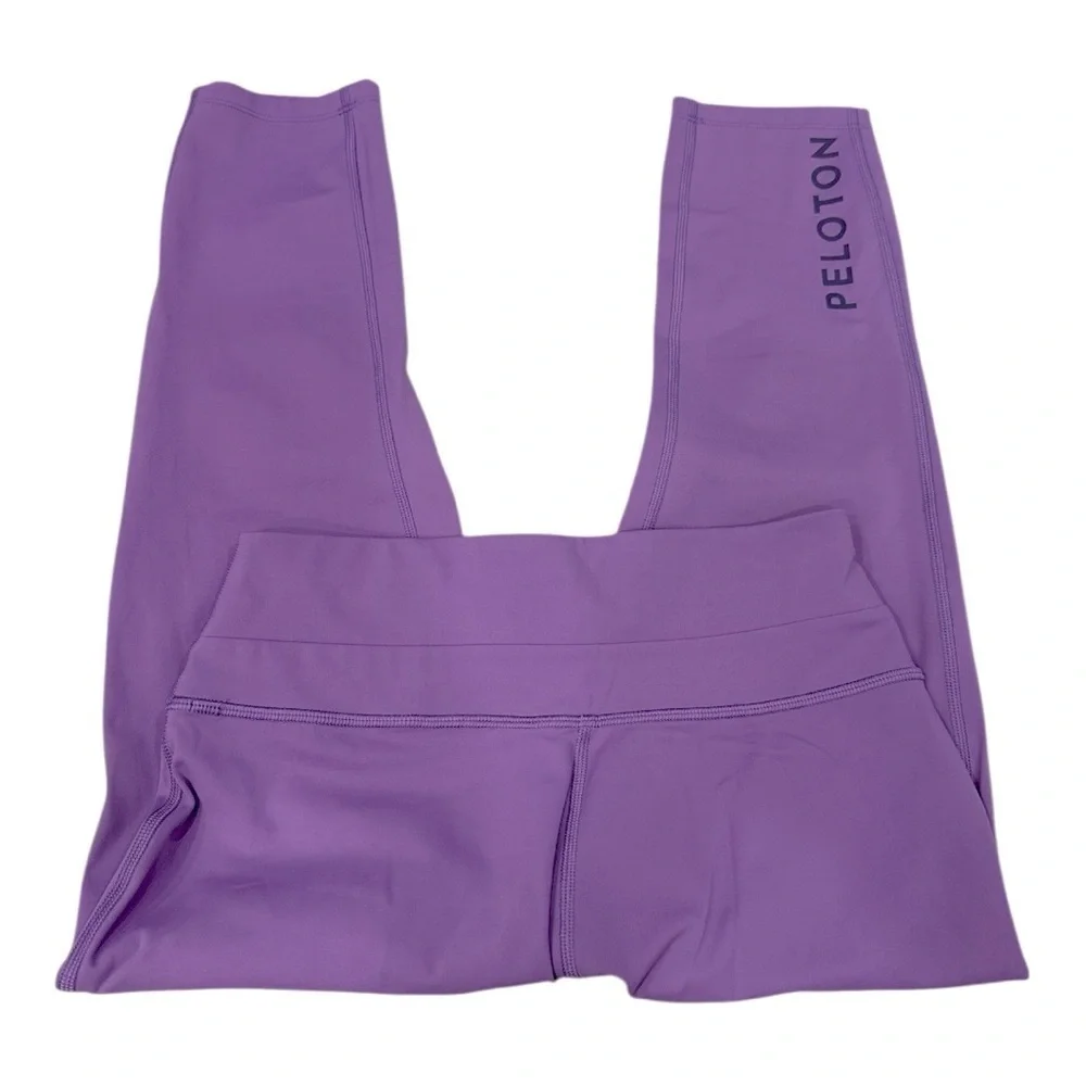 Peloton Lavender Workout Leggings Essential Capri size M
